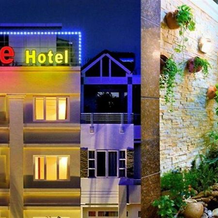 U And Me Hotel Tan Phong Dış mekan fotoğraf